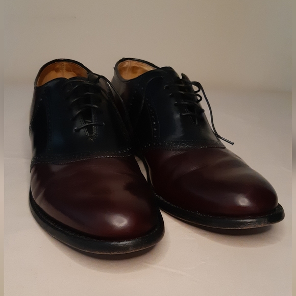 Bob Smart Saddle Shoes - Picture 2 of 9